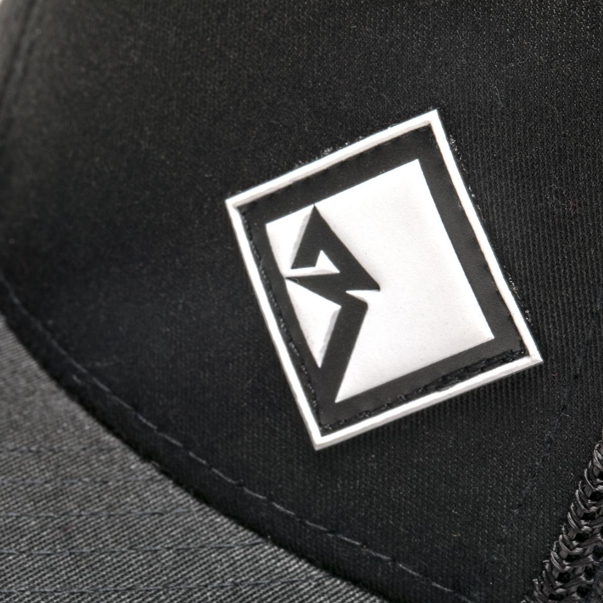 POP-CLASSICHAT18 Black flexfit hat with white rubber Diamond R patch, sizes available: S/M & L/XL